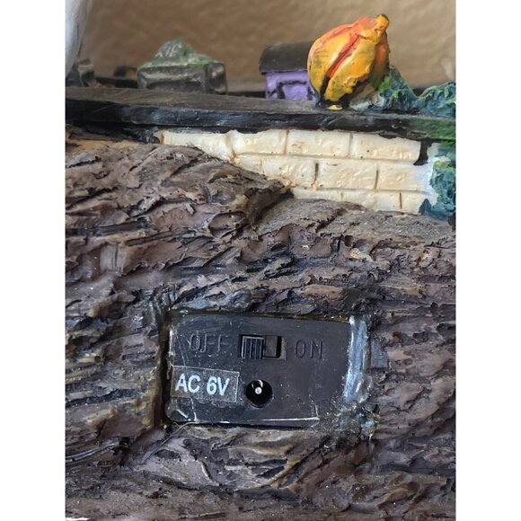 Y2K Target LED Castle Halloween Village in Box Tested & Works - Picture 9 of 16